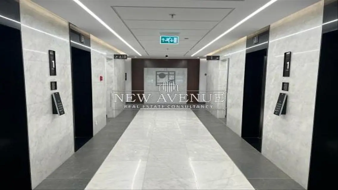 Modern Office Space of 332 sqm with Amenities