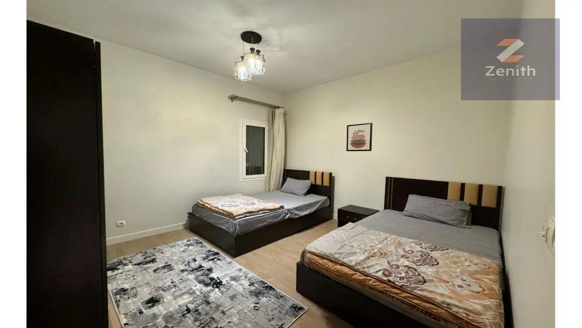 Luxury Apartment Overlooking the Lake at Lake Boulevard