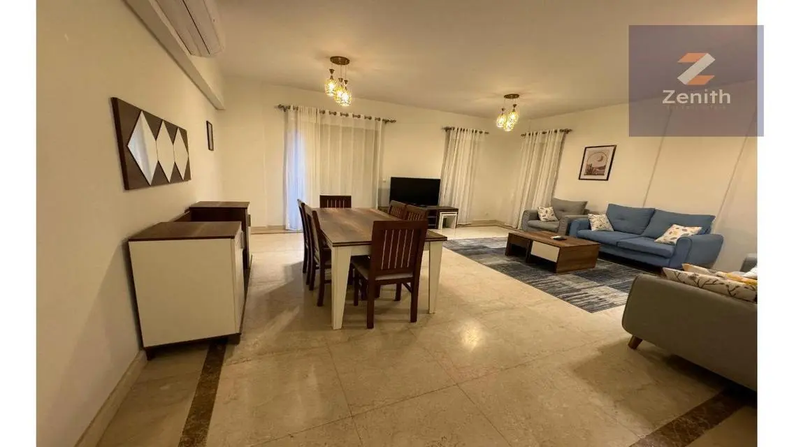 Luxury Apartment Overlooking the Lake at Lake Boulevard