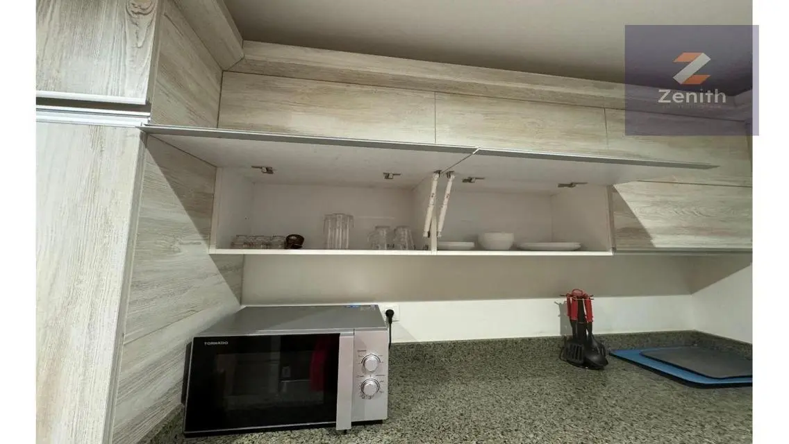 Luxury Apartment Overlooking the Lake at Lake Boulevard