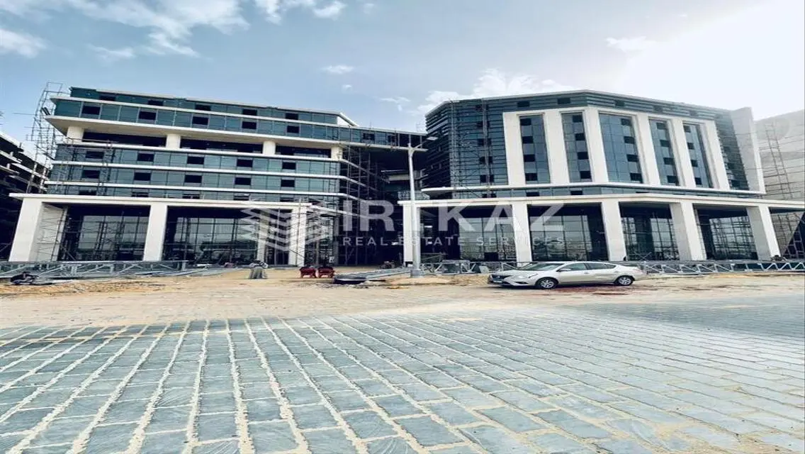 Luxurious Commercial Office for Sale in B3 - 6m