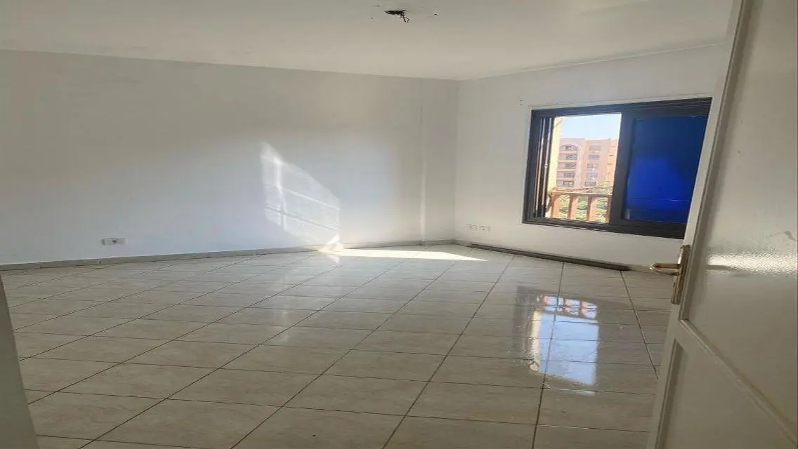 Luxury Apartment for Rent - 902 sqm - 90-2-2