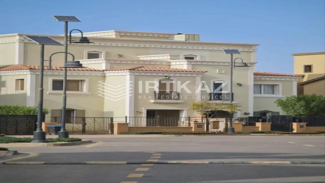 Luxury Villa with Modern Design and Spacious Layout