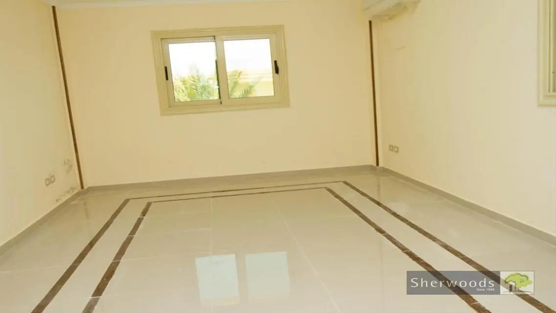 قصر فخم مع جميع وسائل الراحة