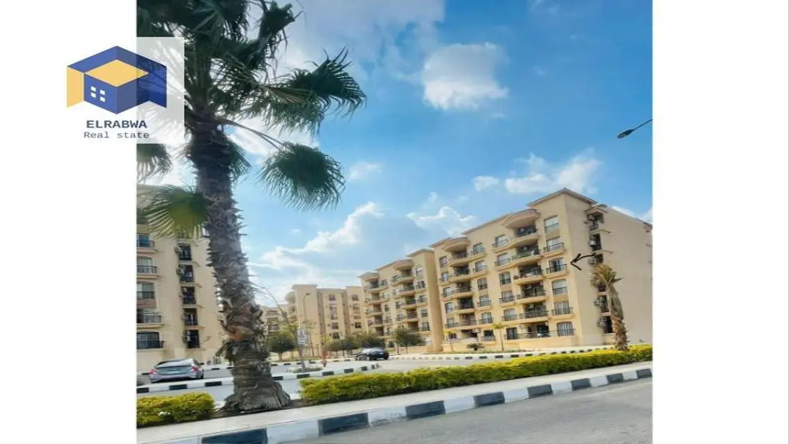 شقة فاخرة بمساحة واسعة في قلب المدينة