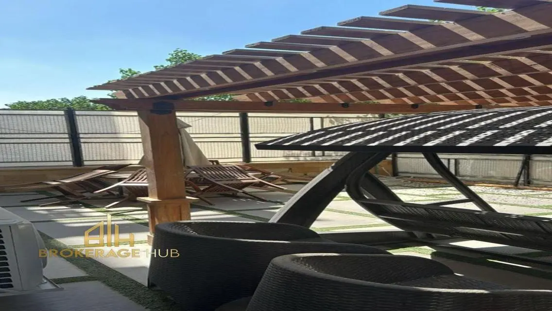Luxurious Property in the Heart of the City with Exceptional Amenities