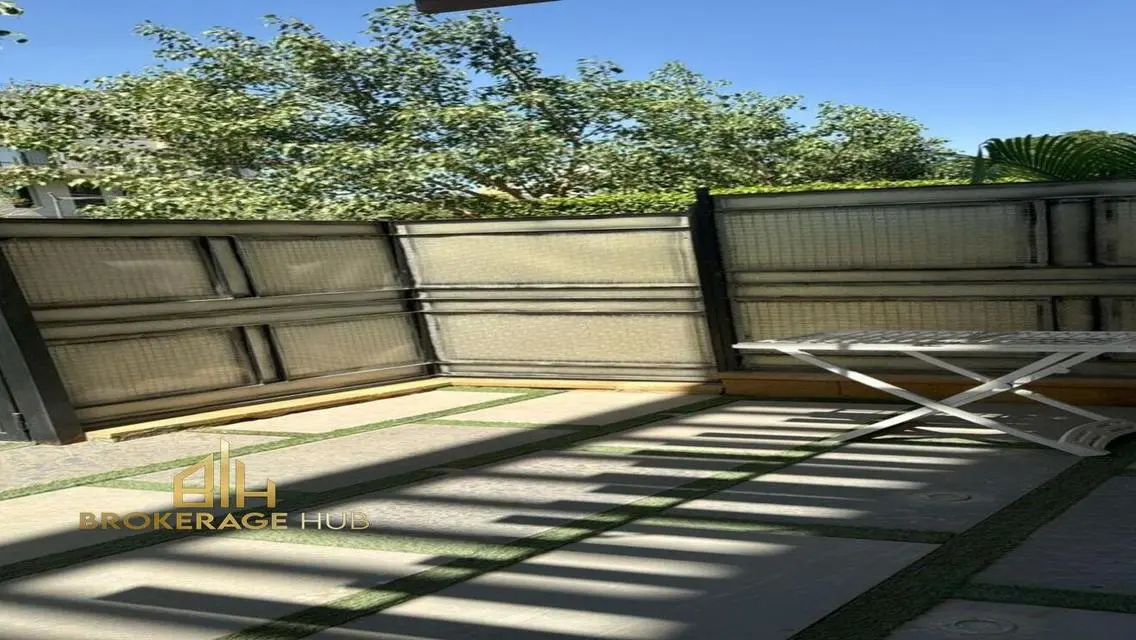 Luxurious Property in the Heart of the City with Exceptional Amenities