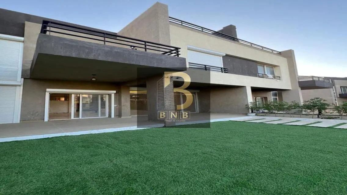 Stunning Villa with Premium Amenities in Prime Location