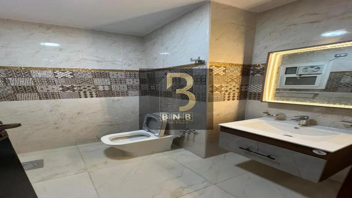 Stunning Villa with Premium Amenities in Prime Location