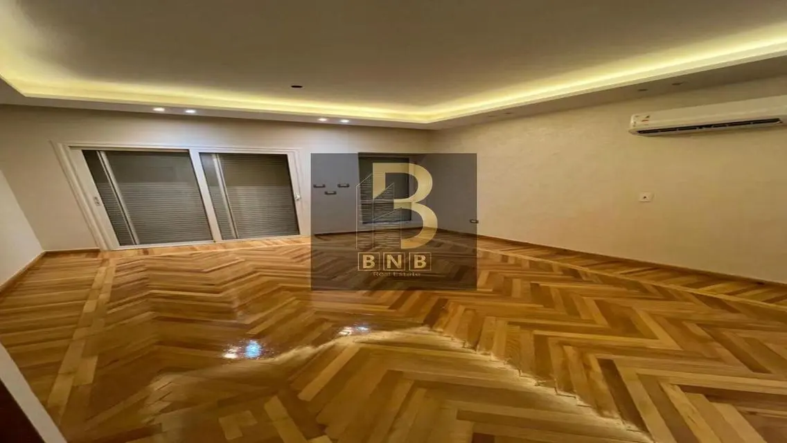 Stunning Villa with Premium Amenities in Prime Location