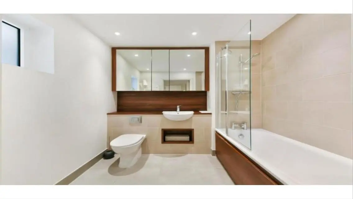 Luxurious Villa for Sale with 5 Bedrooms and Private Pool