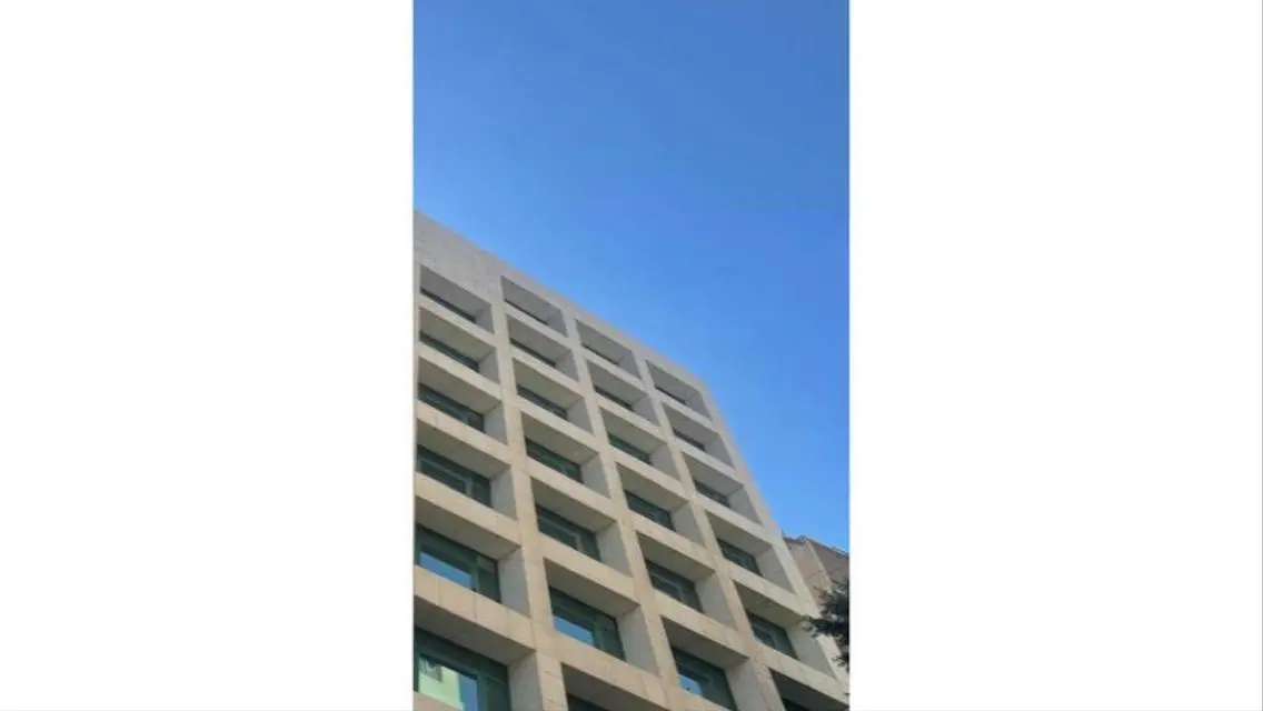 عقار فاخر بموقع متميز