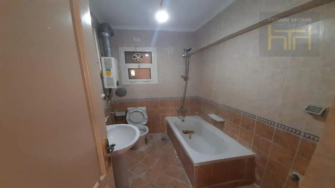 Luxury Apartment in Prime Location -123-60