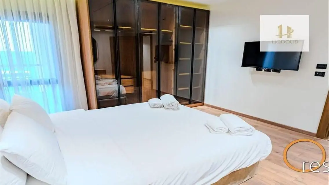 Stylish Apartment for Sale with Central Air Conditioning and Security