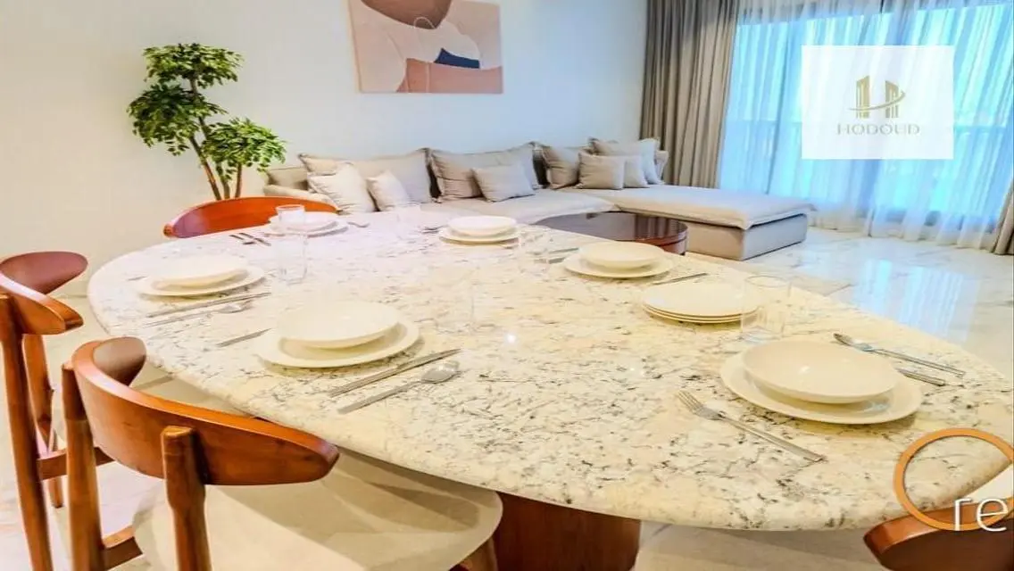 Stylish Apartment for Sale with Central Air Conditioning and Security