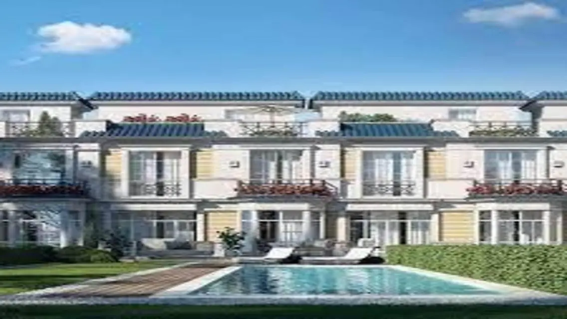 Luxurious 4-Bedroom Apartment with Garden and Pool