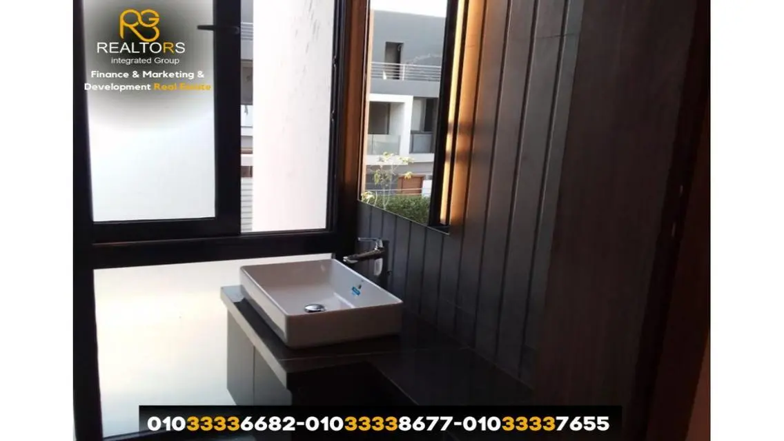 شقة فاخرة للبيع بإطلالة مميزة