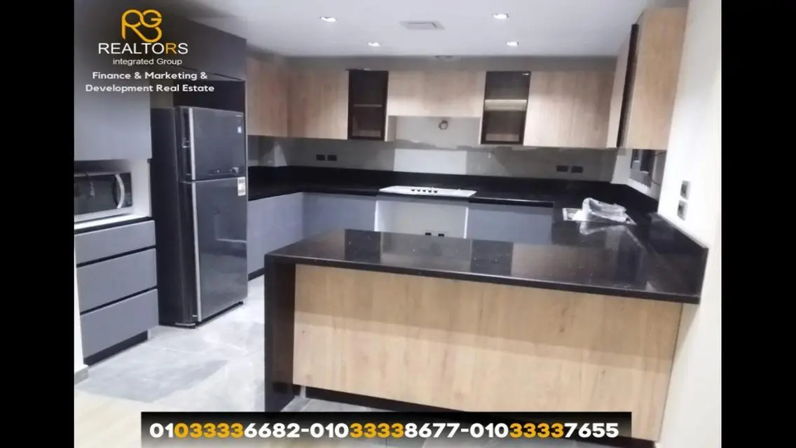 شقة فاخرة للبيع بإطلالة مميزة