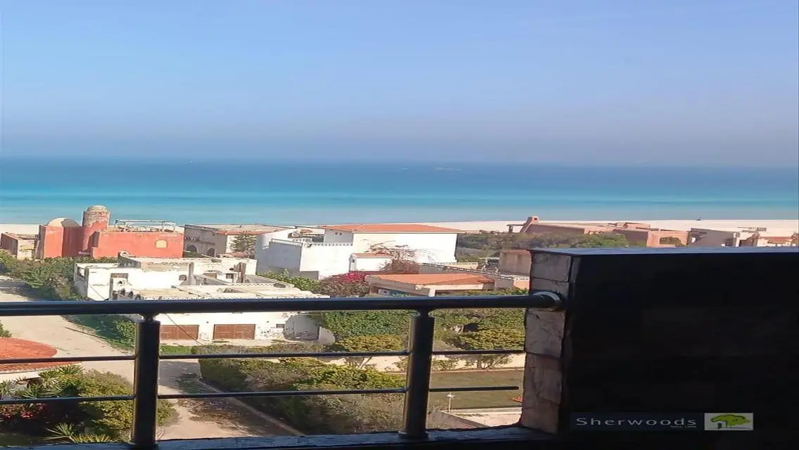 فيلا فاخرة بإطلالة على البحيرات