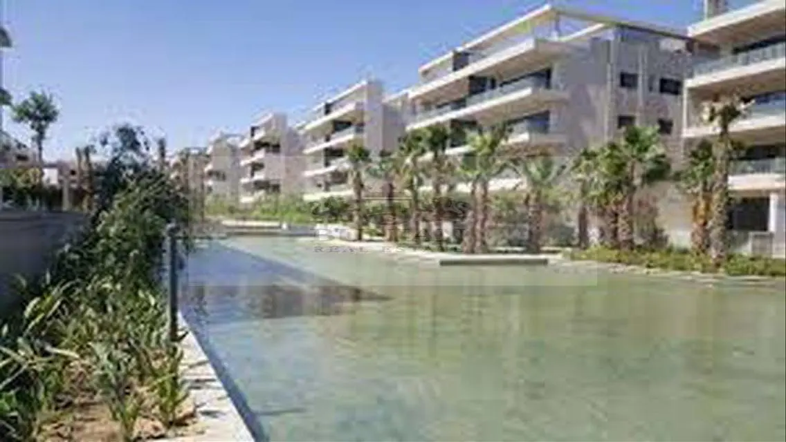 Exceptional House 215 with Spacious Layout and Lake View