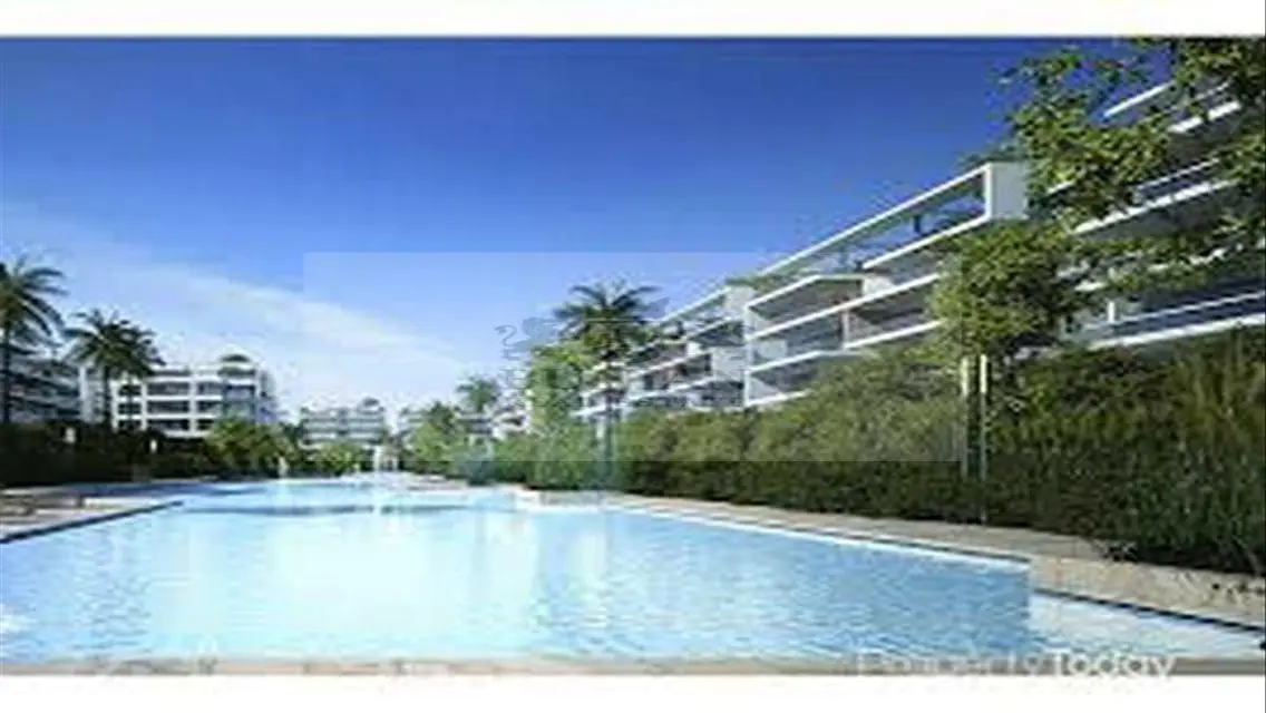 Exceptional House 215 with Spacious Layout and Lake View