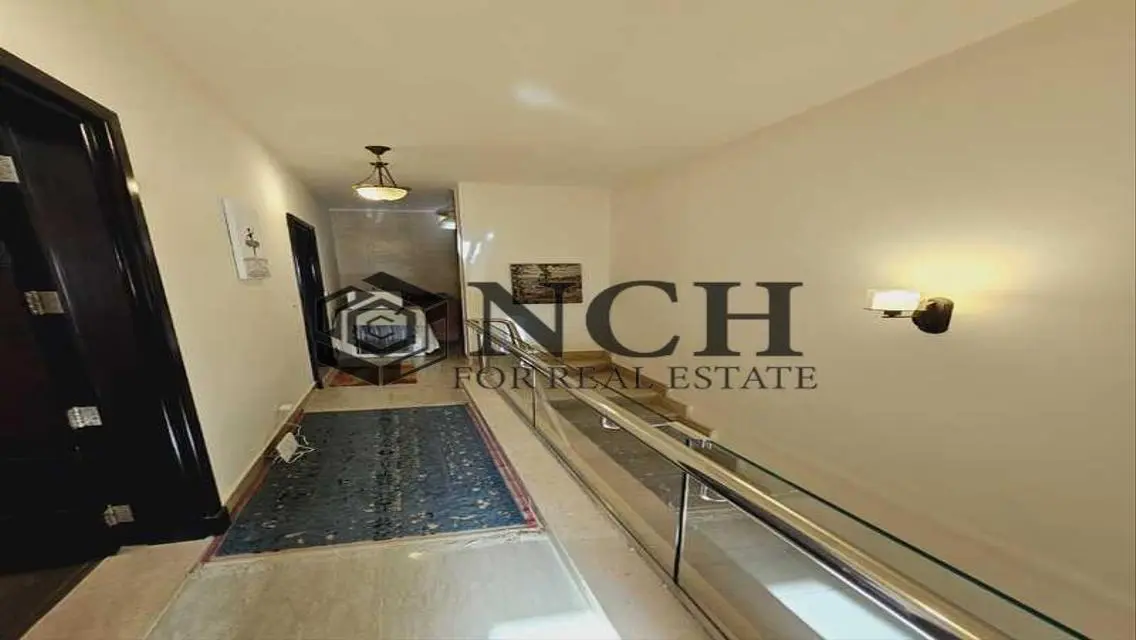 Luxury Villa with Spacious Living and Full Amenities -164-