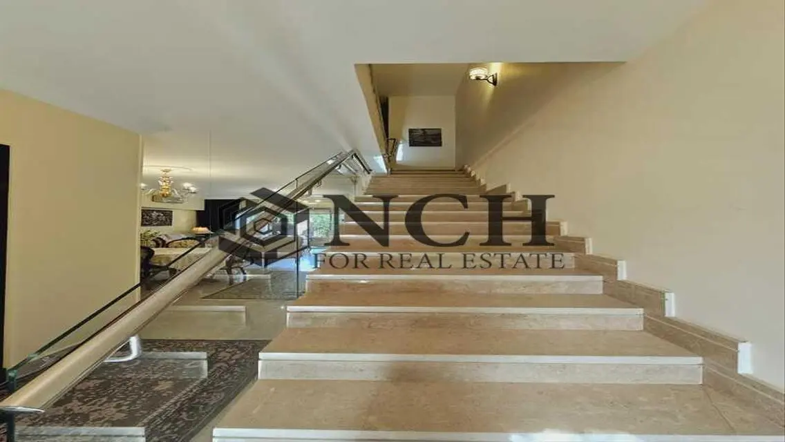 Luxury Villa with Spacious Living and Full Amenities -164-