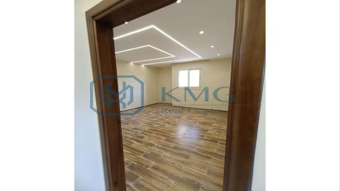 Stunning Apartment for Sale at On-The-Run-410