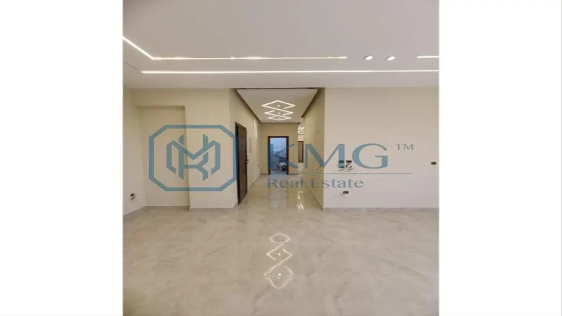 Stunning Apartment for Sale at On-The-Run-410