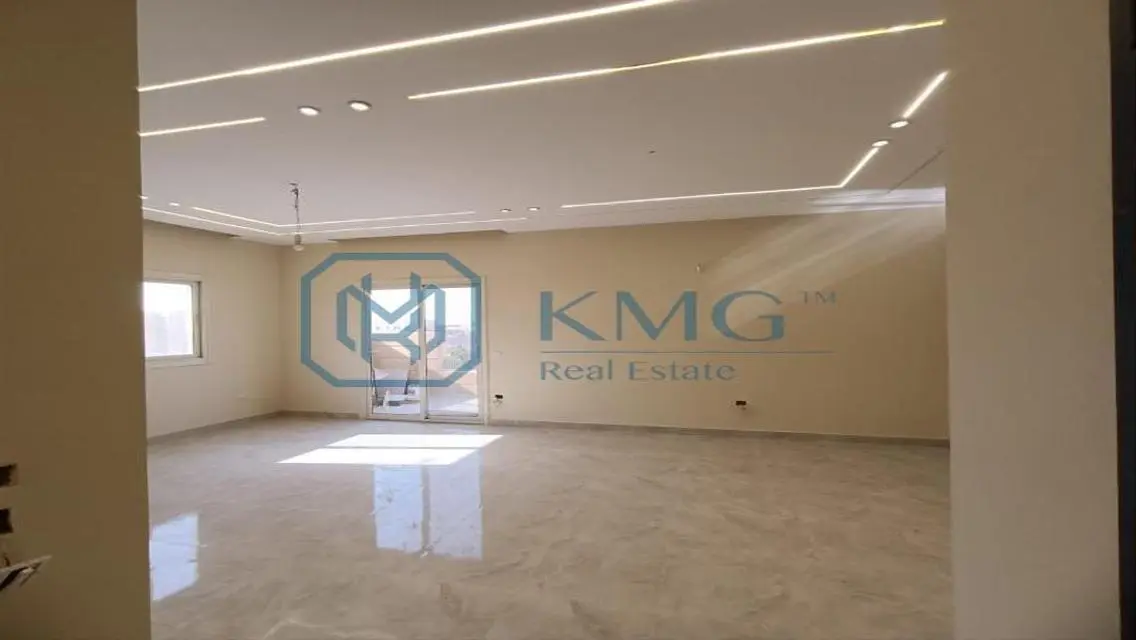 Stunning Apartment for Sale at On-The-Run-410