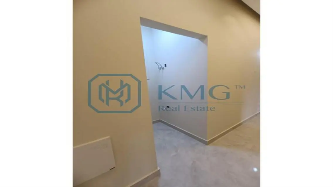 Stunning Apartment for Sale at On-The-Run-410