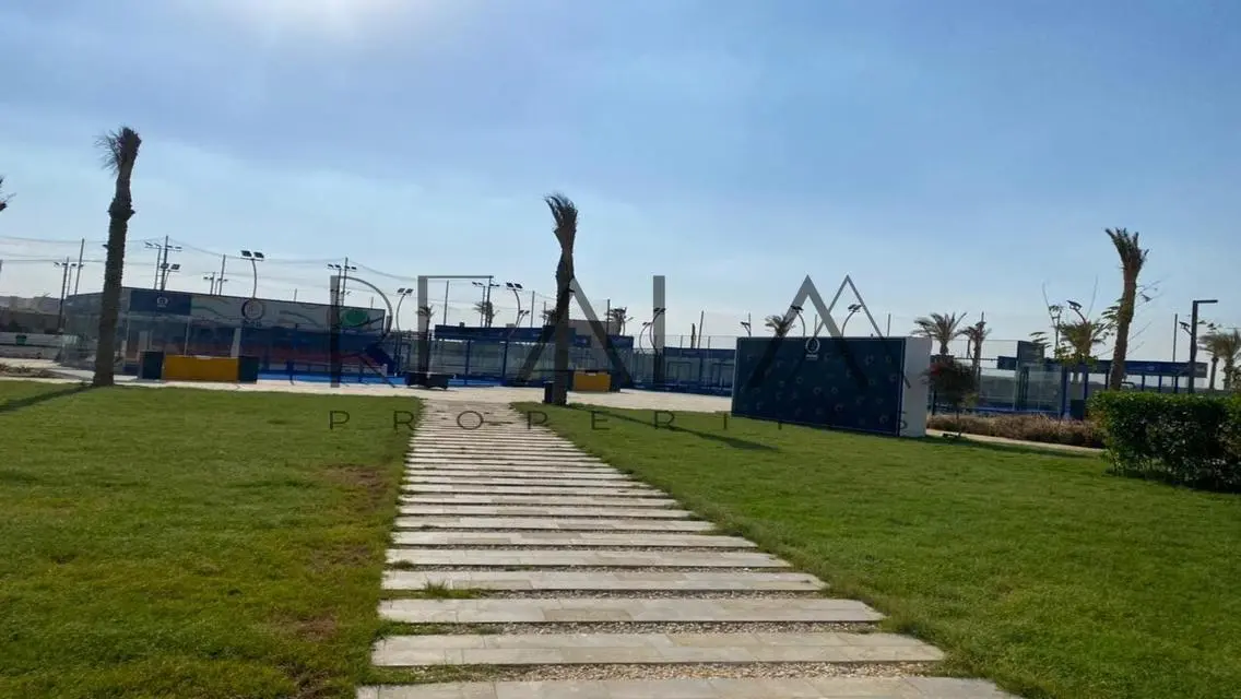 فيلا فاخرة للبيع بمساحة 1502 متر مربع