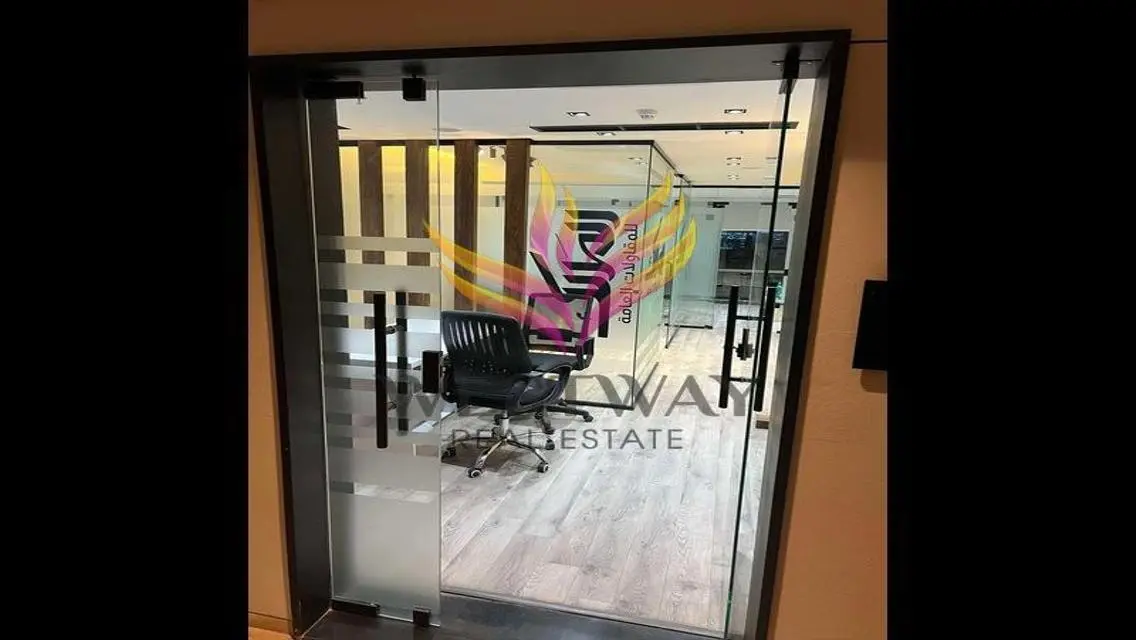 شقة مميزة بمساحة واسعة بسعر مناسب
