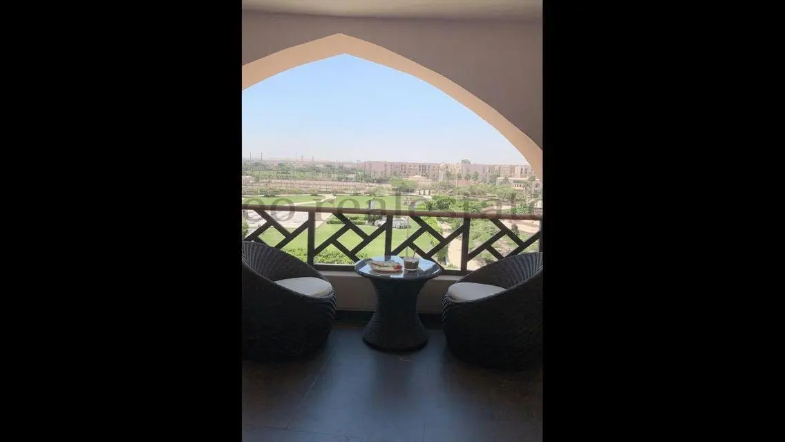 شقه 320م تشطيبات وفرش فندقي للايجار