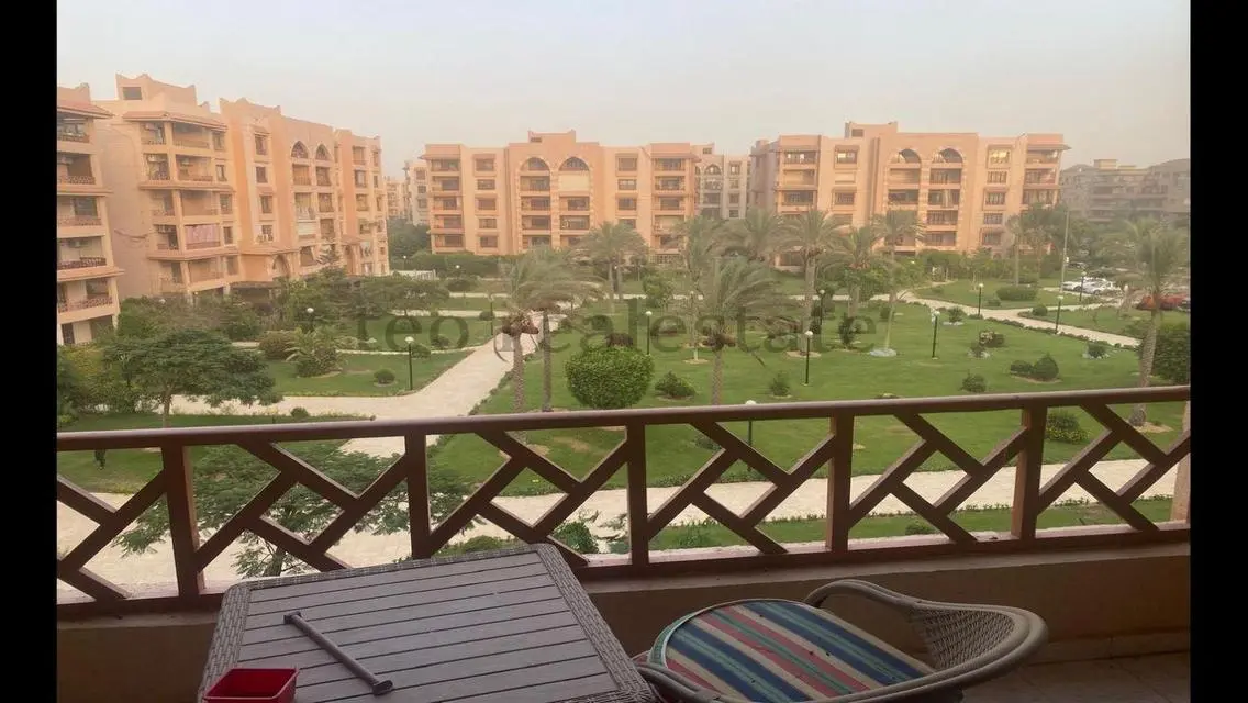 شقه مميزه في الخامسه الجديده فيو جاردن صريح
