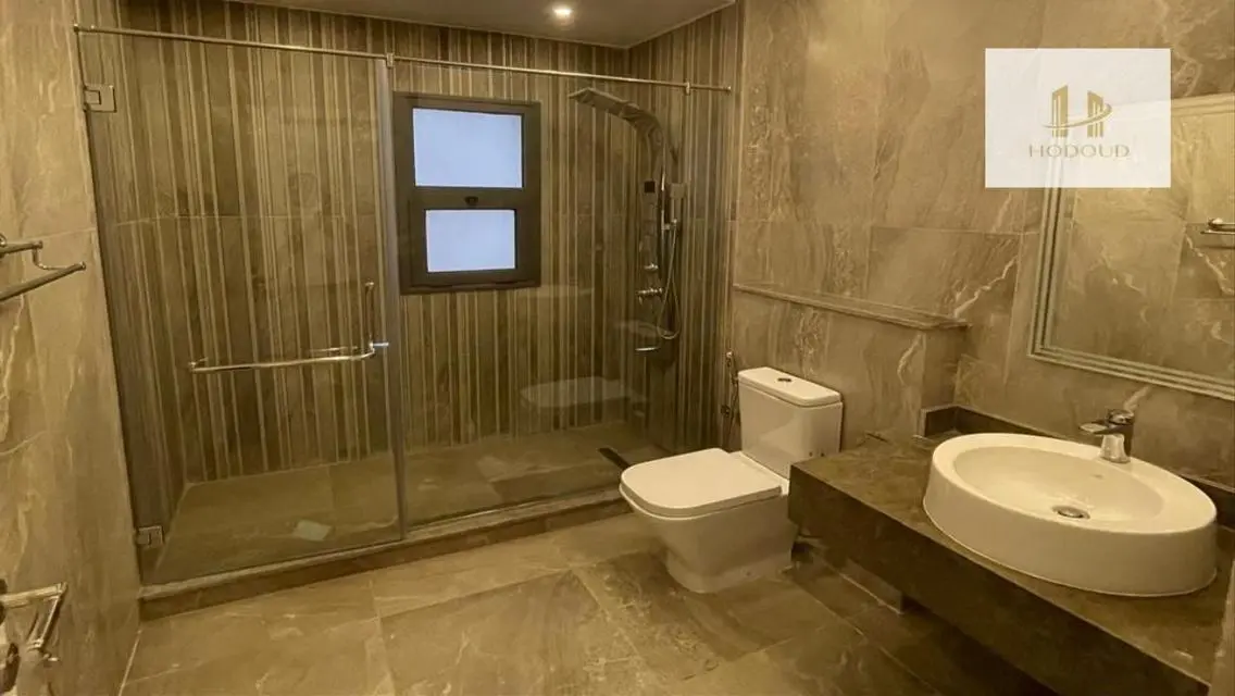 Furnished duplex for rent in Eastown Parks