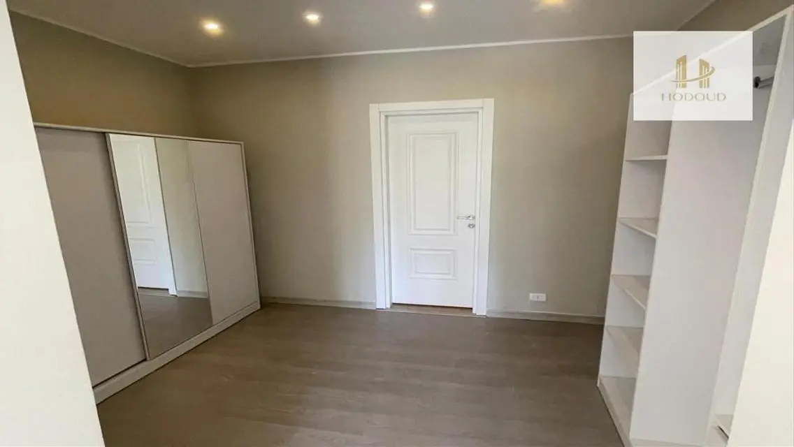Furnished duplex for rent in Eastown Parks