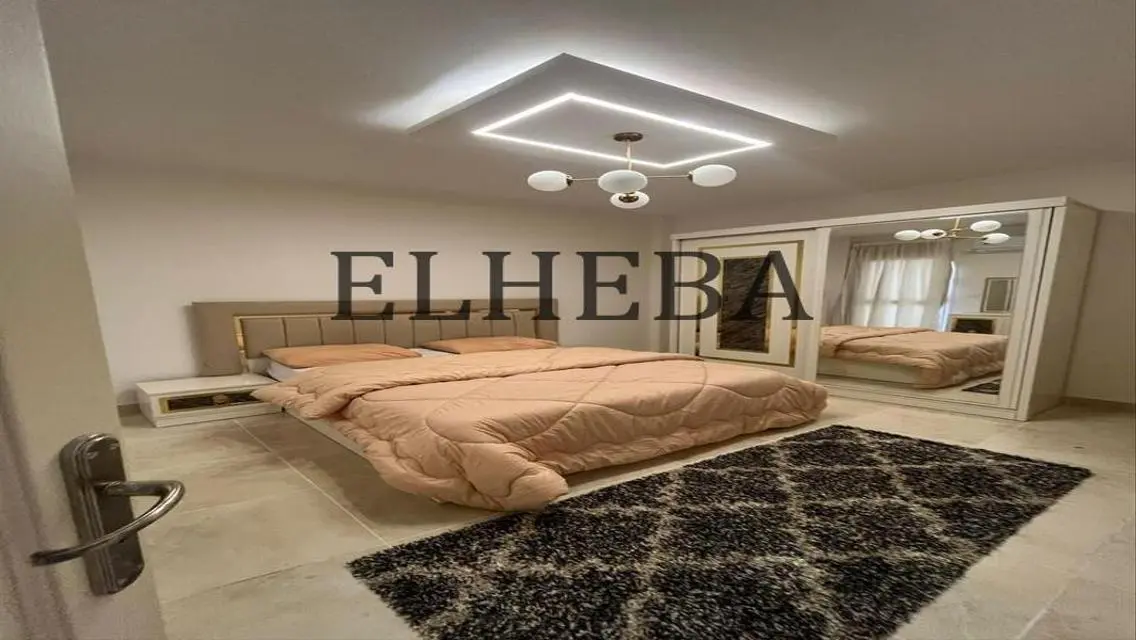 The best furnished studio in front of service area