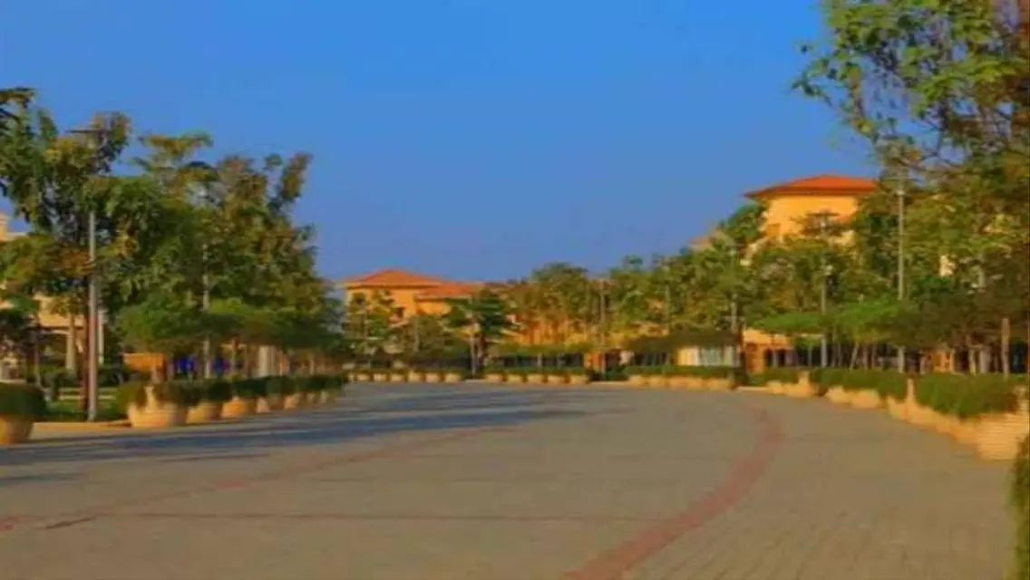 Villa for sale 370ة ready to move &amp; fully finished