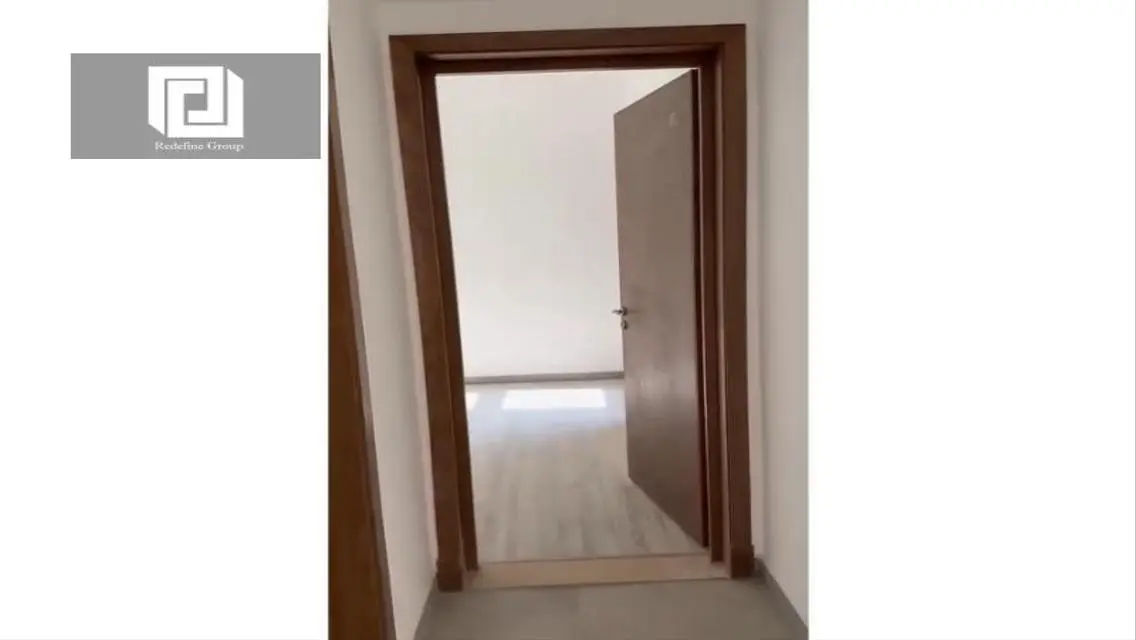 شقة للبيع في كومبوند بريفادو في مدينتي فيو بحيرات