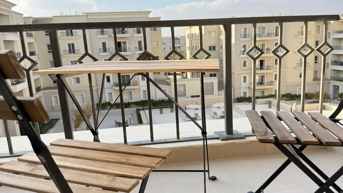 Apartment brand new swimming pool boulevard 