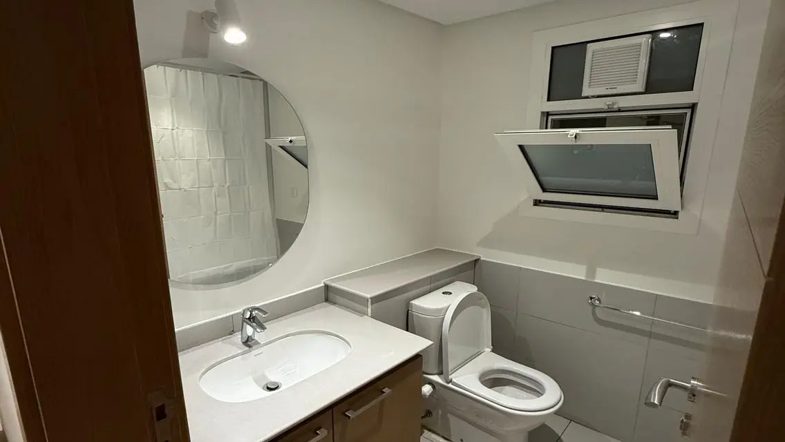Apartment brand new swimming pool boulevard 