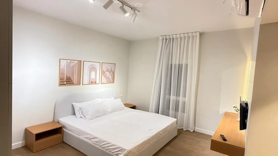 Apartment brand new swimming pool boulevard 