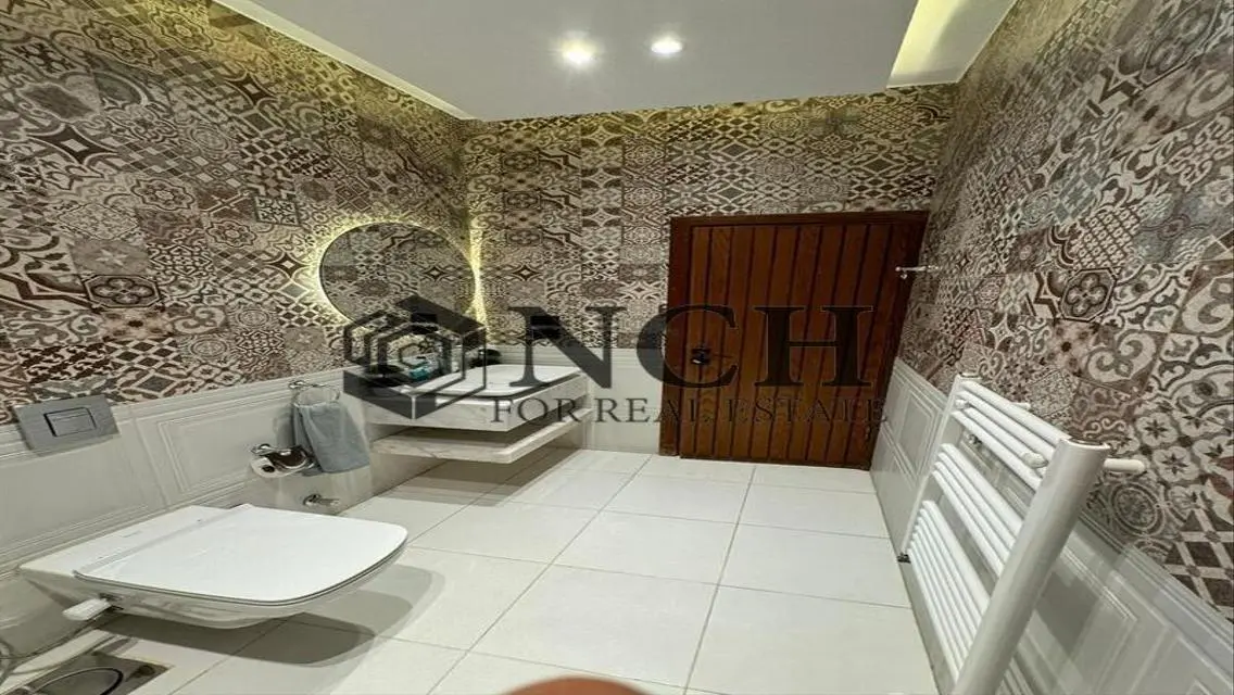 LUXURIOUS TWINHOUSE 310M FOR RENT, FULLY FURNISHED
