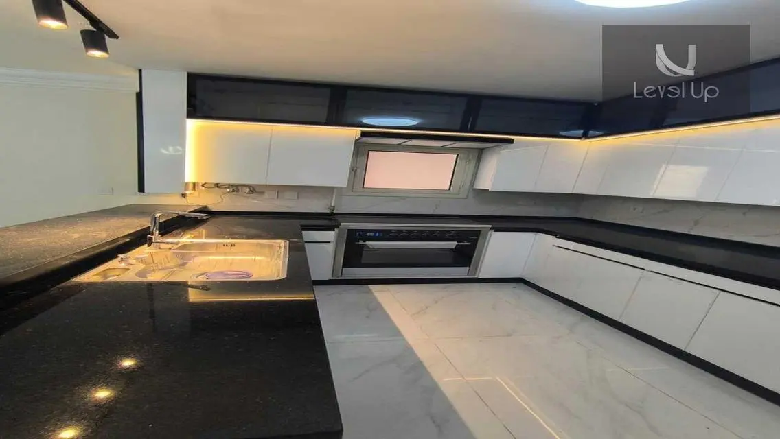 Luxurious Apartment for Rent with Spacious Layout