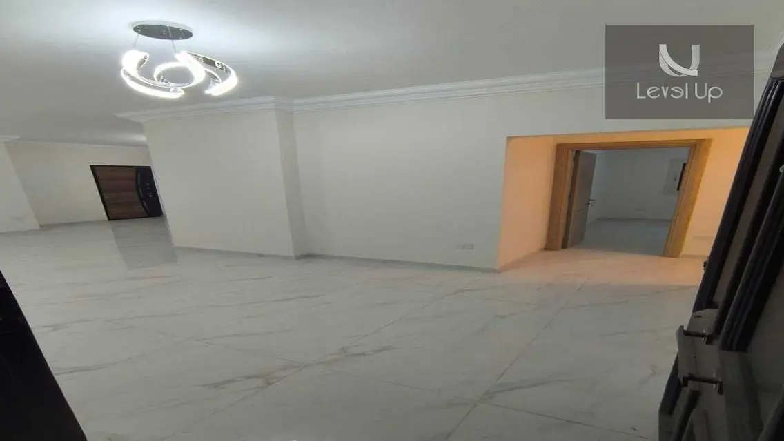 Luxurious Apartment for Rent with Spacious Layout
