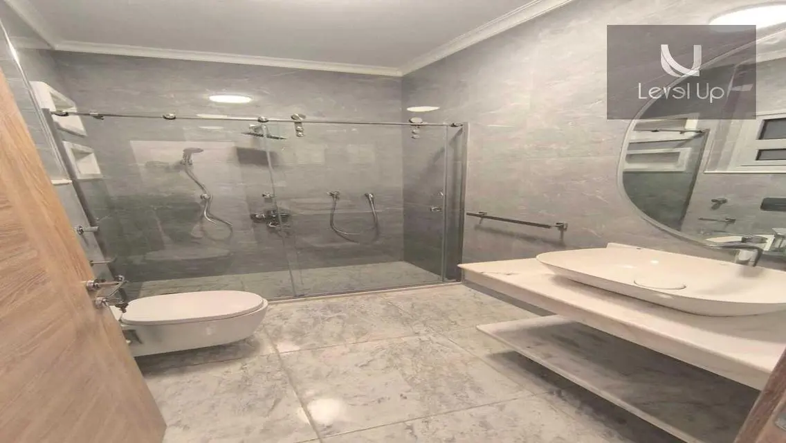 Luxurious Apartment for Rent with Spacious Layout