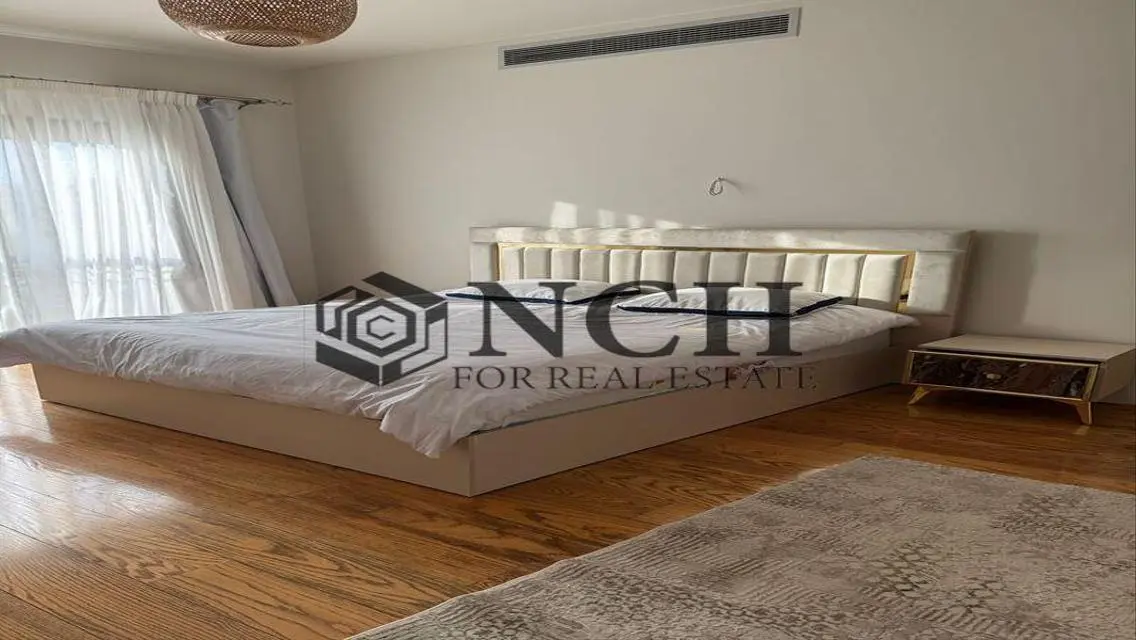 MODERN APT 210M WZ 3BED FOR RENT, FULLY FURNISHED.