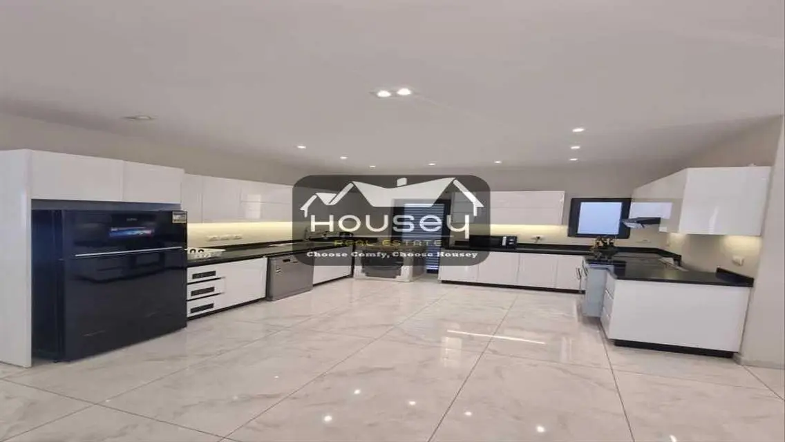 Cozy furniture - Fully-furnished - Spacious Apt.