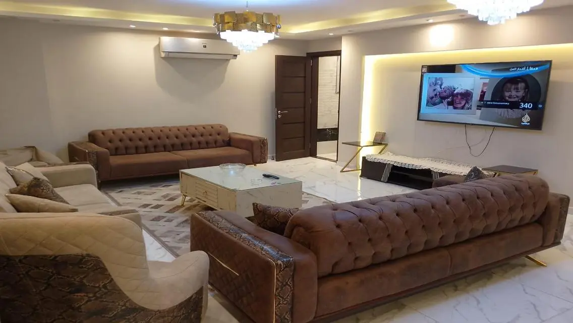 شقة فندقيه مفروشة تشطيب فندقي بالدقي